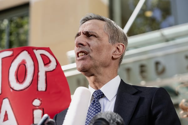 Miles Cull / Snappr News