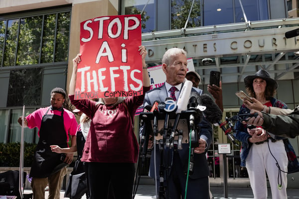 Miles Cull / Snappr News